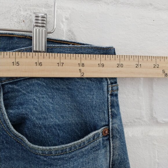 Levis Jeans Mens 38x30 511 Blue Straight Leg Distressed Mid Rise Mid Wash - Picture 8 of 12